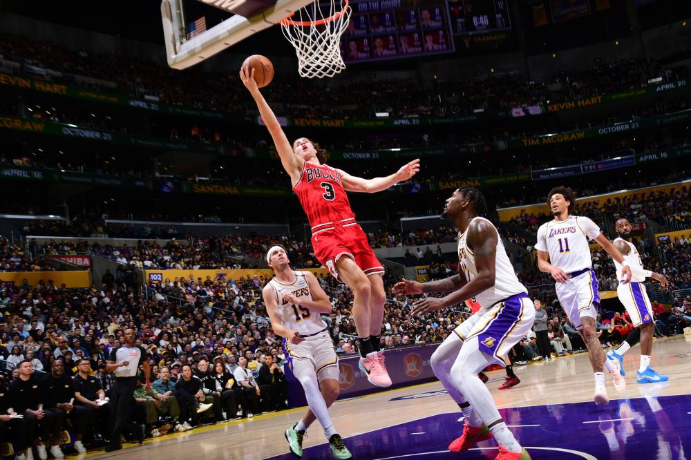 背后故事更 背后故事更